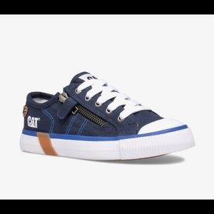 NWOT kids CAT sneakers